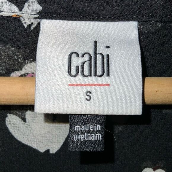 Cabi Delight Blouse Floral Top size S - Picture 8 of 9